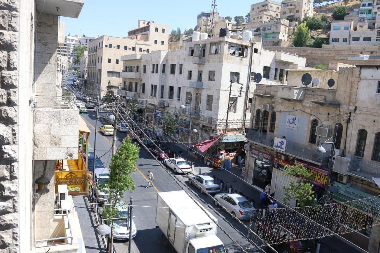 Riviera Hotel Amman Exterior photo